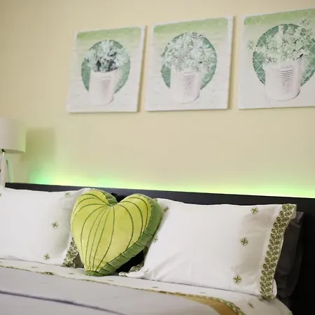 Brito's House アパート *